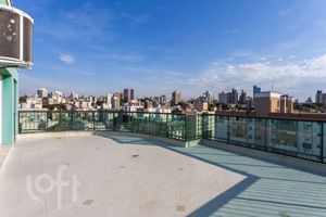 Image 17 - 885928