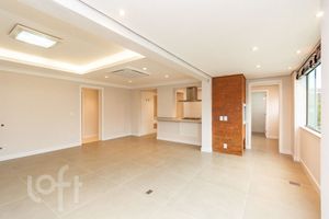 Image 3 - 885928