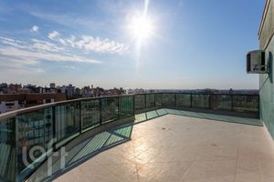 Image 16 - 885928