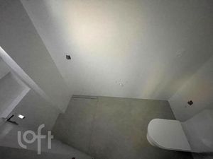 Image 33 - 885932
