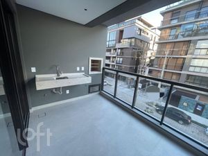 Image 35 - 885932