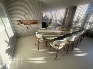 Image 2 - 885932