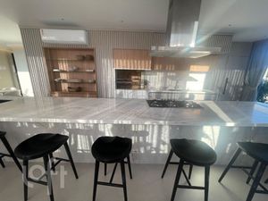 Image 4 - 885932