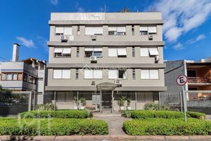 Image 11 - 885933
