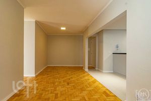 Image 4 - 885933