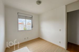 Image 18 - 885934