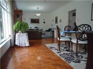 Image 9 - 885936