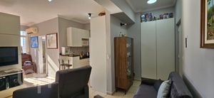Image 15 - 885937