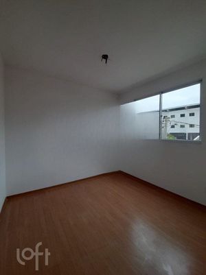 Image 8 - 885942
