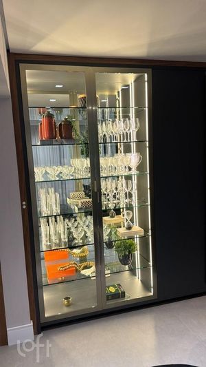 Image 12 - 885953