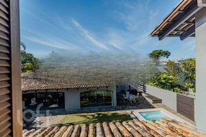 Image 39 - 885957