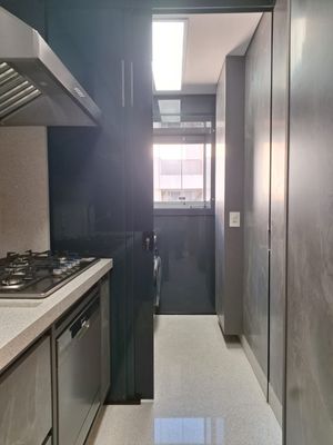 Image 7 - 885959