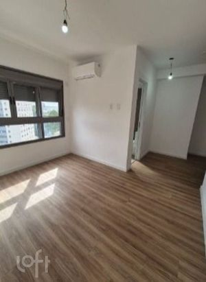 Image 10 - 885962