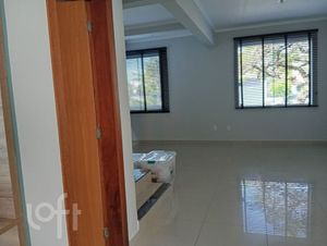 Image 5 - 885963