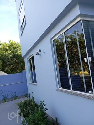 Image 4 - 885963