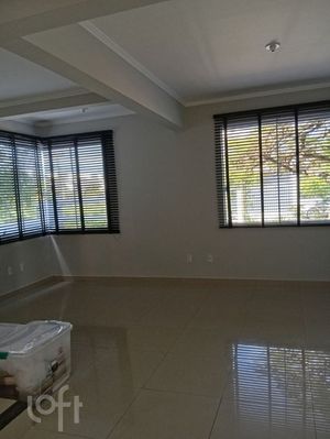 Image 7 - 885963