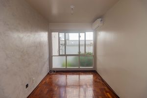 Image 2 - 885964