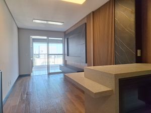 Image 1 - 885965