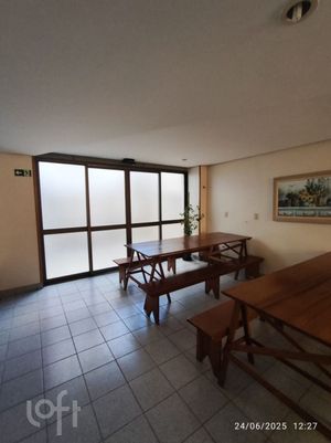 Image 22 - 885966