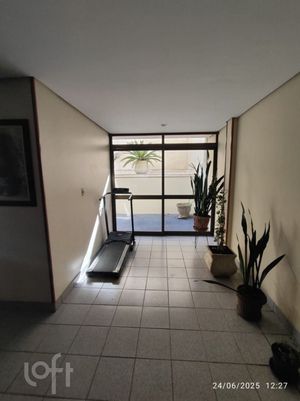 Image 31 - 885966