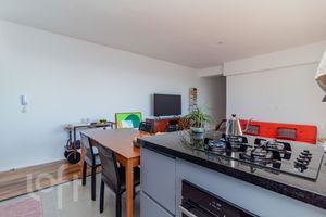 Image 12 - 885968