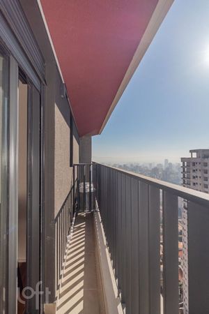 Image 37 - 885968