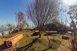 Image 46 - 885968