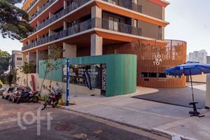Image 67 - 885968