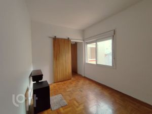 Image 10 - 885972
