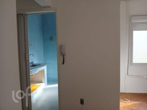 Image 27 - 885972