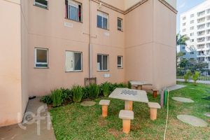 Image 36 - 885974