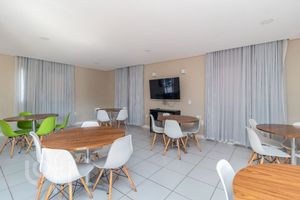 Image 34 - 885974