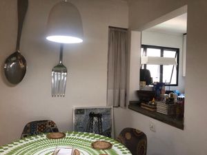 Image 7 - 885995