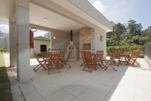 Image 15 - 886026