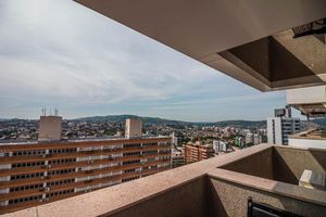 Image 15 - 886033