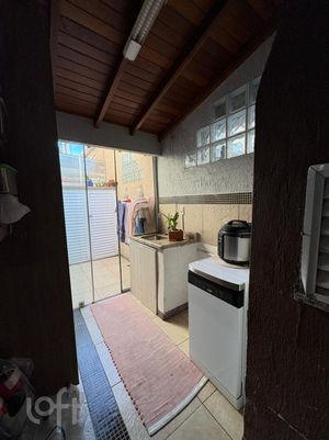 Image 24 - 886048