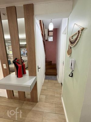 Image 19 - 886048
