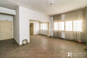 Image 1 - 886059
