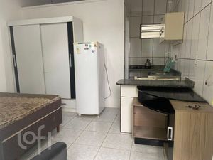 Image 11 - 886062