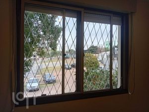 Image 8 - 886069