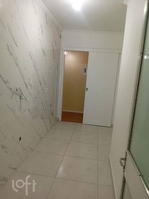 Image 2 - 886069