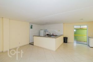 Image 30 - 886071
