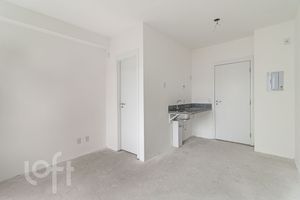Image 3 - 886075
