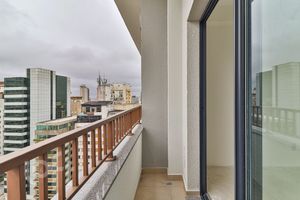 Image 7 - 886075