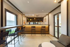 Image 15 - 886075