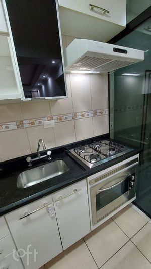 Image 4 - 886103