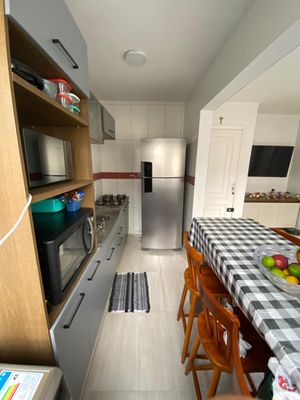 Image 8 - 886104