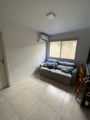 Image 3 - 886104