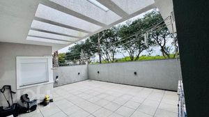 Image 12 - 886106