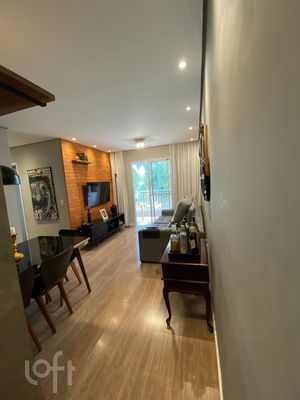 Image 28 - 886107